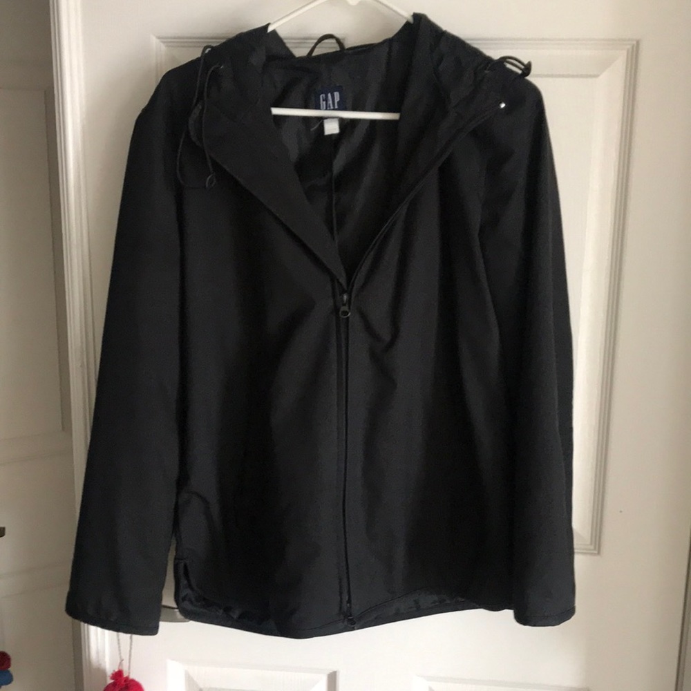 Gap women’s raincoat.